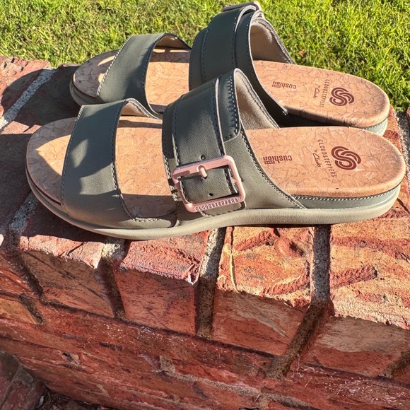 NEW Clarks 6.5 W Cloudsteppers Step Tide Olive Green Adjustable Sandals - Picture 2 of 6